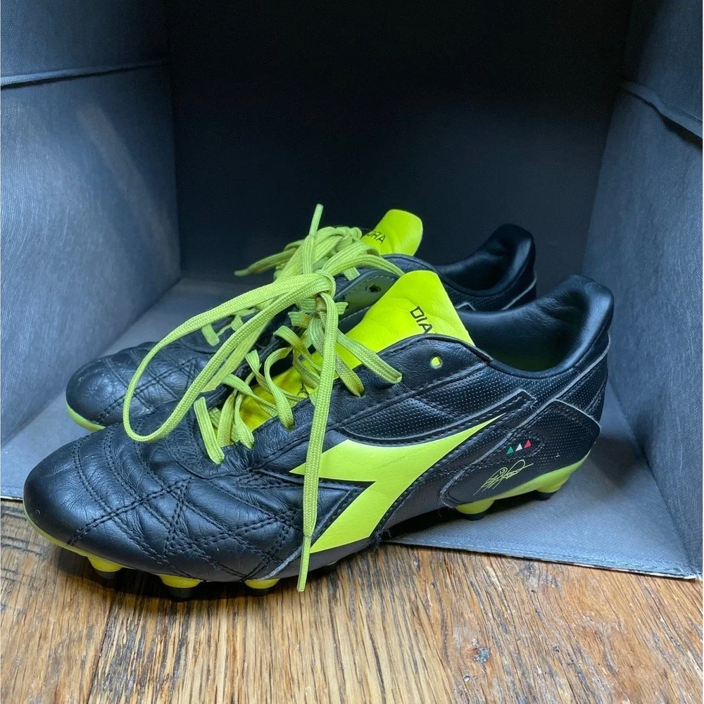 Diadora Soccer Cleats Mens size‎ 6 Black Yellow Leather Athletic Shoes